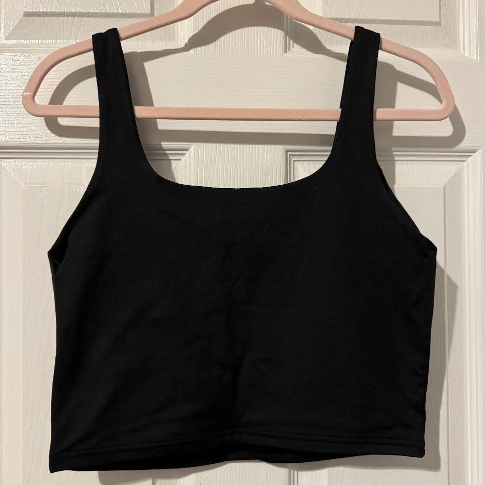 Black Athletic Crop Top